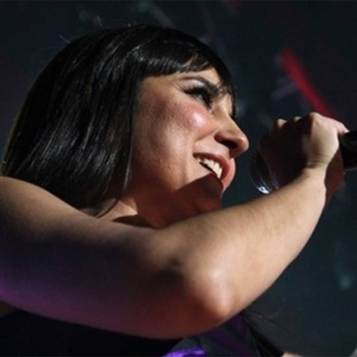 Amaral anuncia nuevo disco para 2010