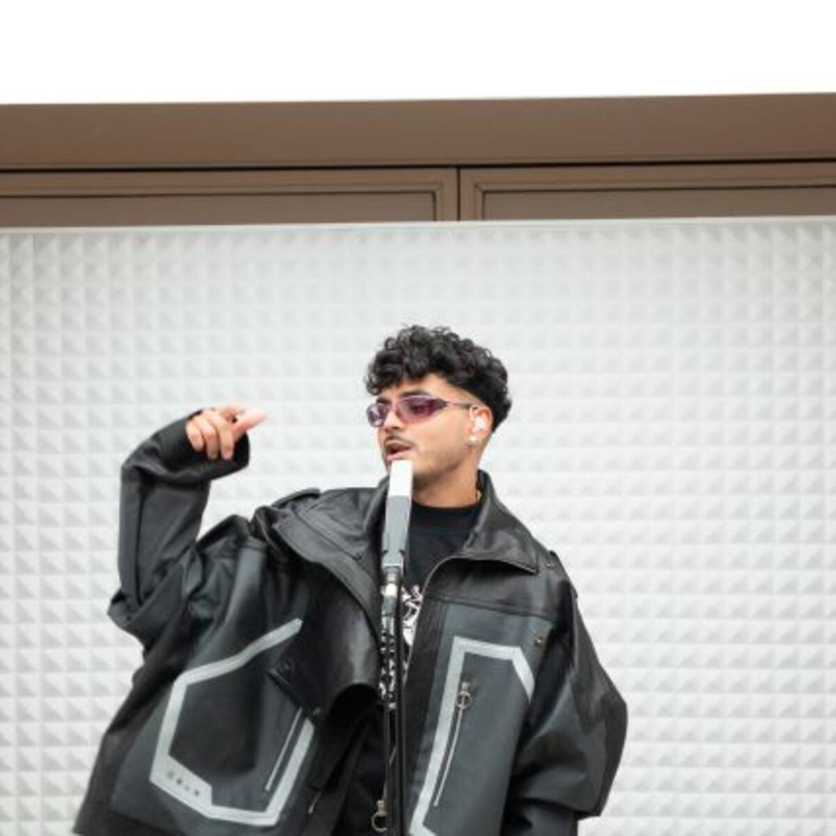 Álvaro Díaz se une a las Gallery Sessions para estrenar ‘Lentito’: así suena