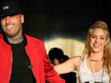 Shakira y Nicky Jam muestran sensual baile