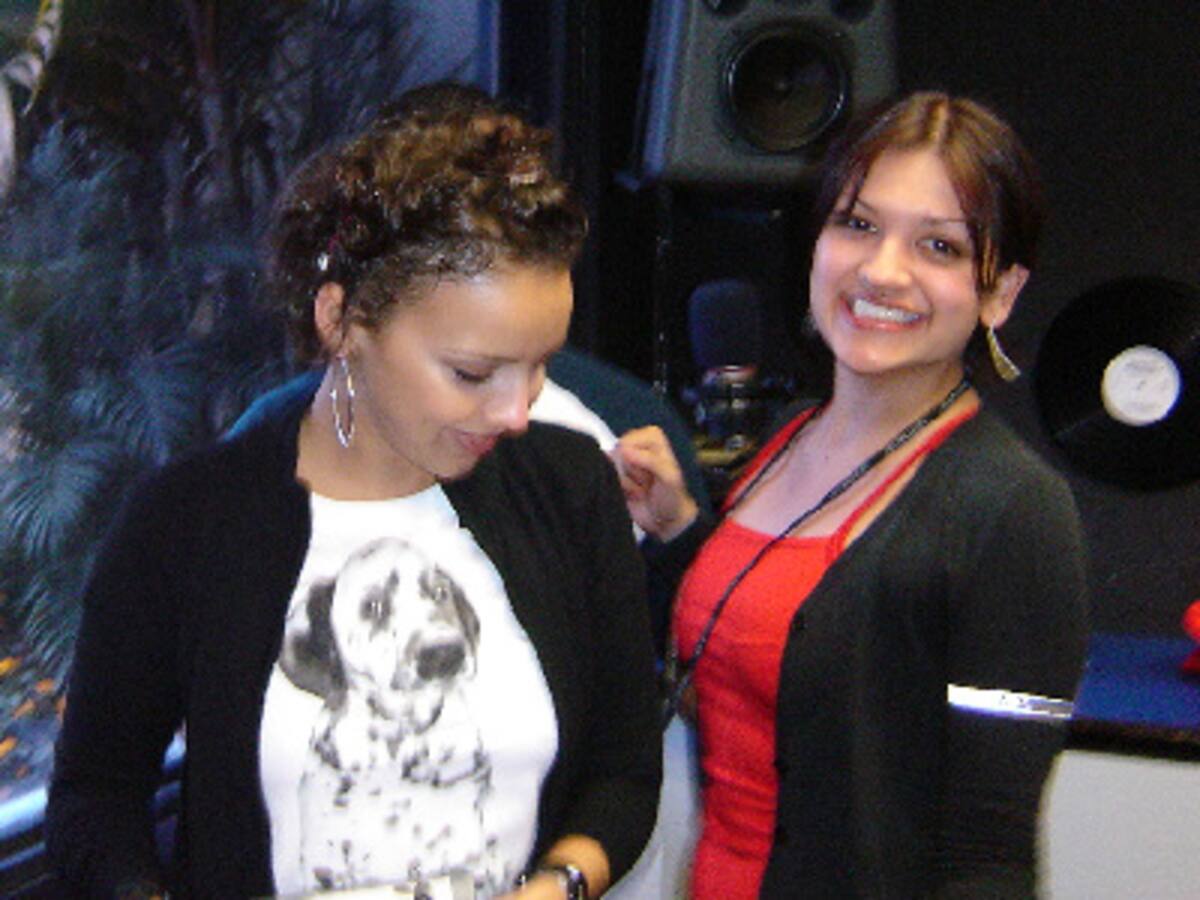 Chenoa y Mónica