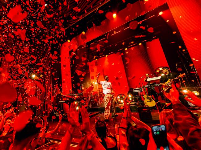 Y por hacernos vibrar en este LOS40 Básico.