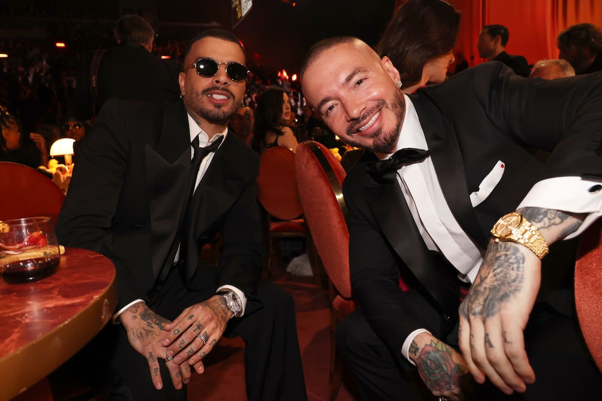 Rauw Alejandro y J Balvin ya lanzaron juntos 'De Cora' en 2020. Pero de eso han pasado ya más de cinco años y estaría bien ver cómo en su versión conjunta en estos tiempos.