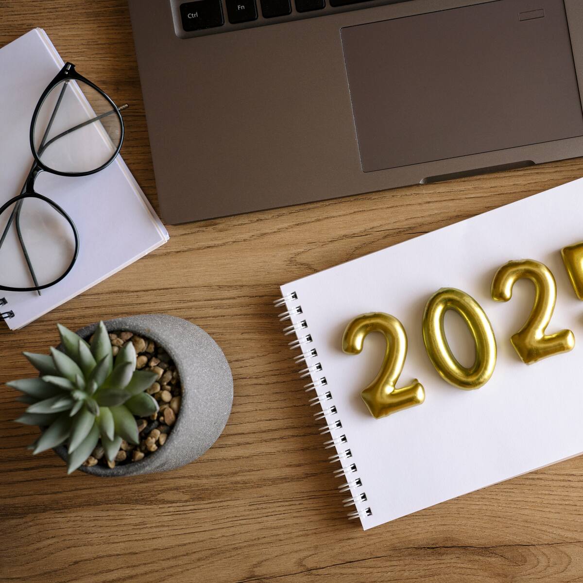 Los psicólogos piden que repitamos estas 5 afirmaciones positivas para empezar el año por la puerta grande