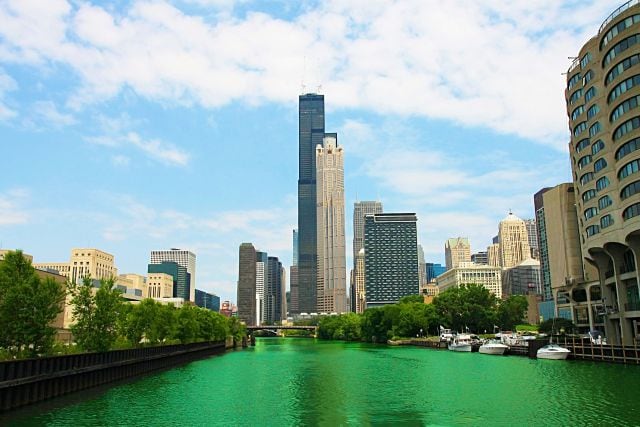 El río se tiñe de verde en Chicago