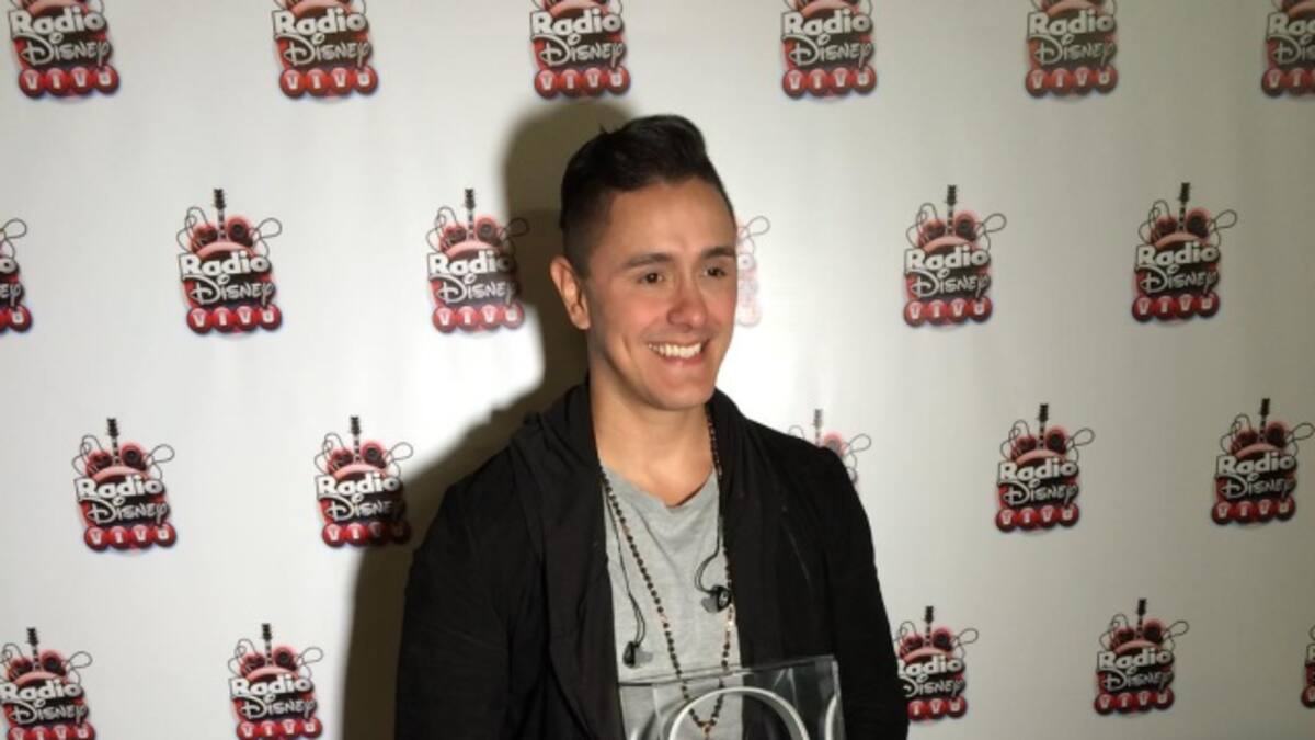 Joey Montana: Recibe Disco de Platino en Chile.