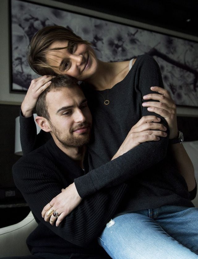 Theo James y Shailene Woodley, química dentro y fuera de la pantalla.