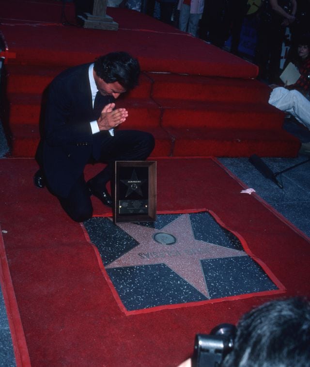 Julio Iglesias destapó su estrella en el Paseo de la Fama de Hollywood en 1985.