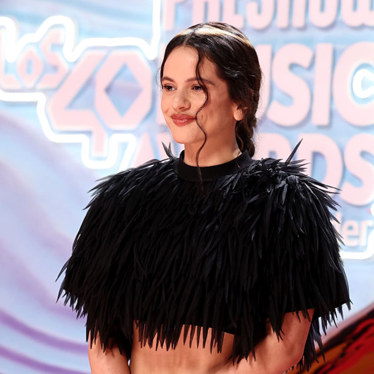 Rosalía explica por qué celebró el Año Nuevo en Río junto a la modelo Lola Bahia: “Quería entender lo que es Brasil"