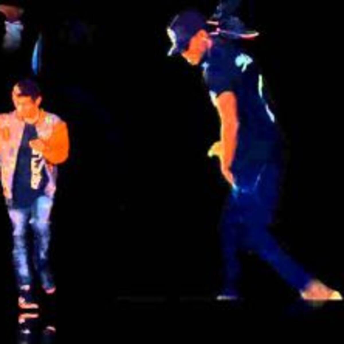 Te presentamos "Shuffle", el nuevo baile que la rompe en las redes