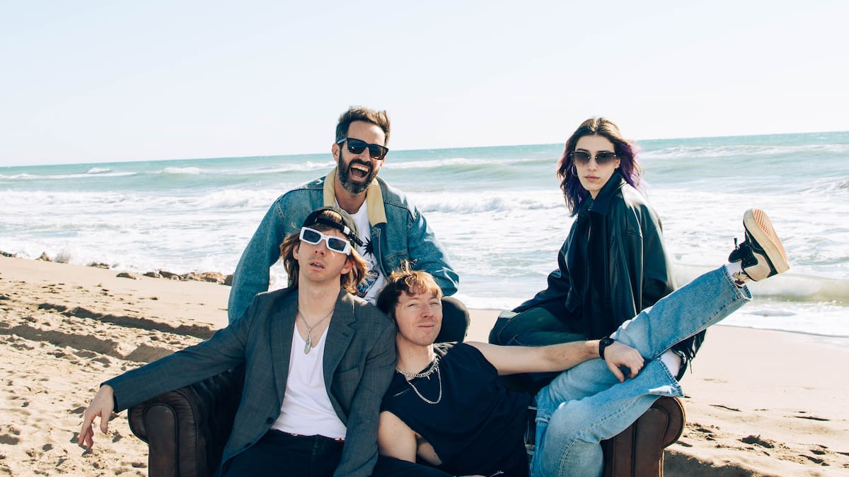 Arc de Triomf sacseja l’escena amb 'Parit als 90'