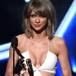 Taylor Swift arrasó los Premios Billboard 2015