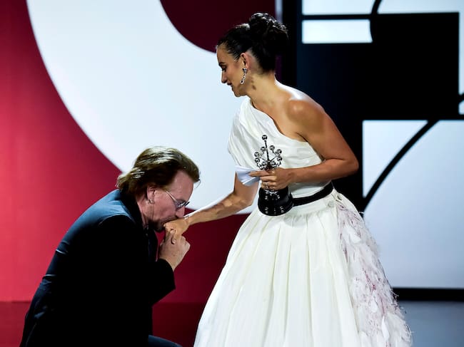 Penélope Cruz y Bono en San Sebastian en 2019