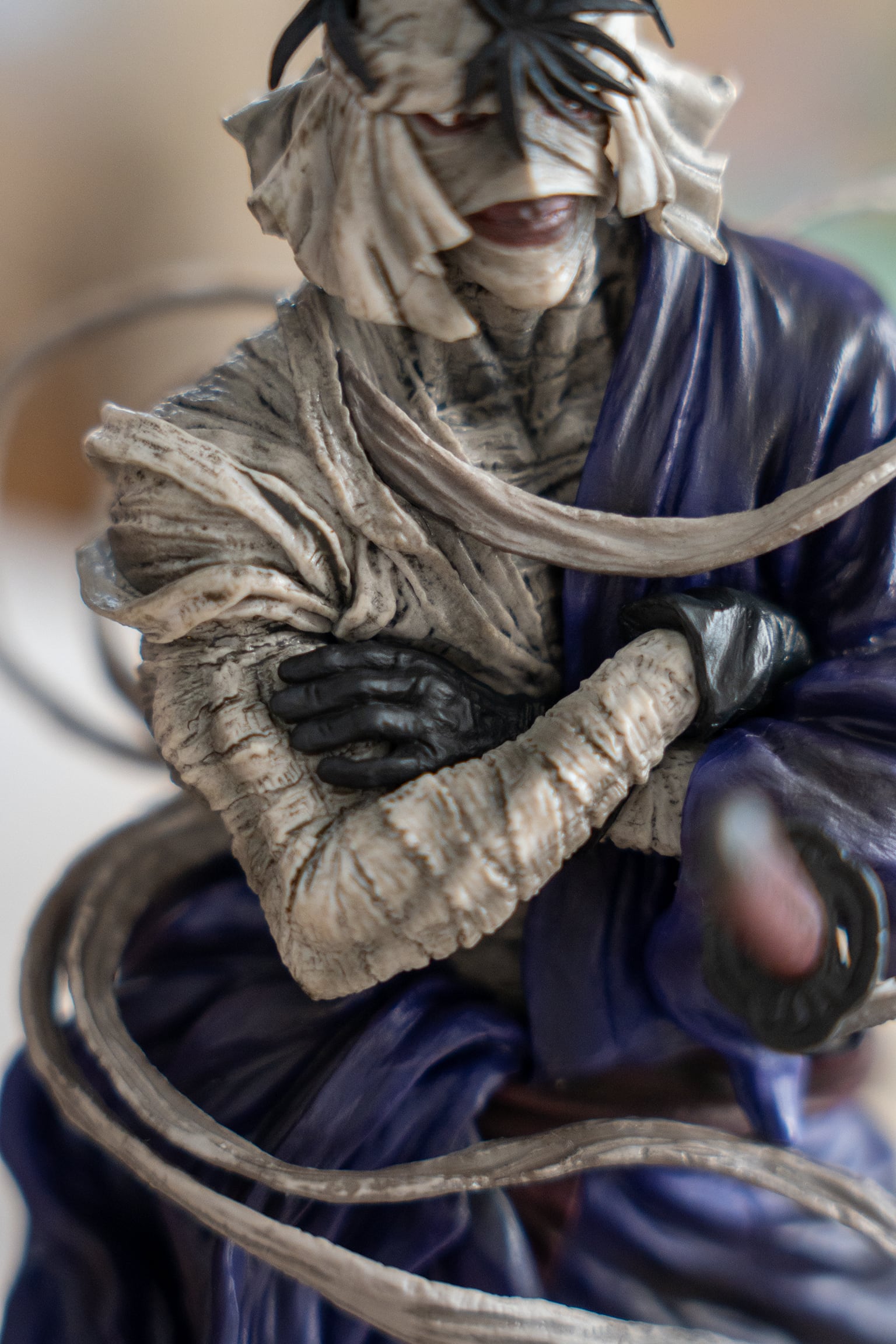 Makoto Shishio; el villano que sobrevivió al fuego, por fin tiene la estatua que merece.