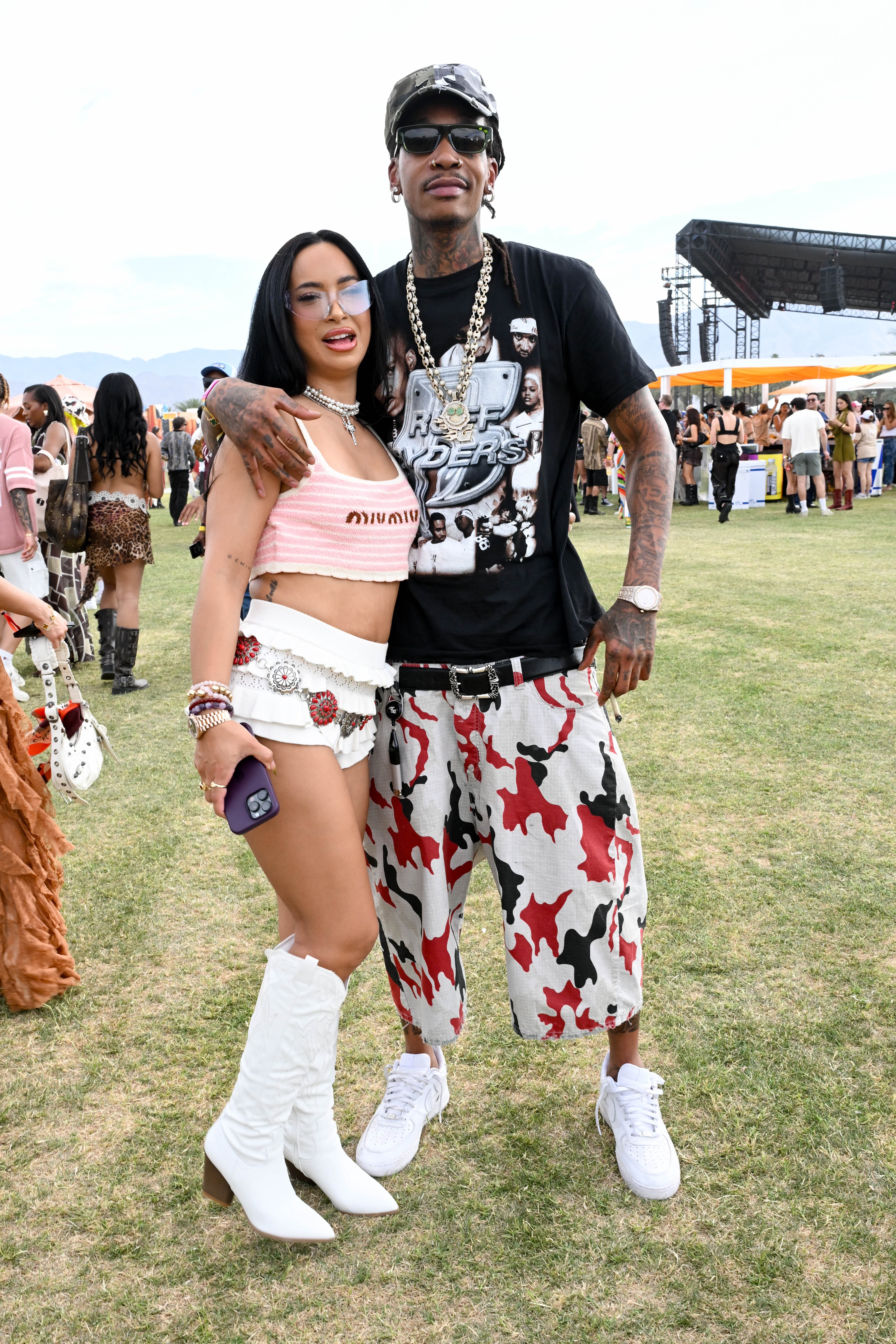 El pasado julio Aimee Aguilar y Wiz Khalifa dieron la bienvenida a su hija conjunta, que han dejado en casa para disfrutar del festival en pareja.
