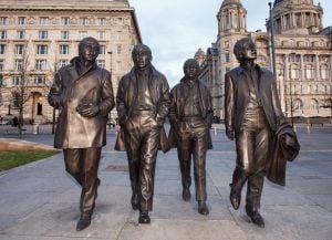 Estatua de los Beatles en Liverpool