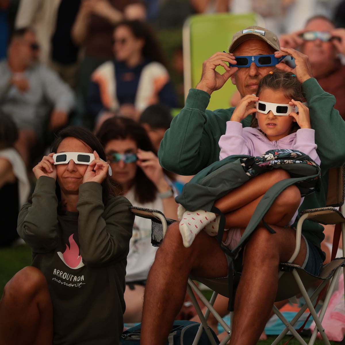 ¿Se necesitan gafas para ver el eclipse lunar de agosto?