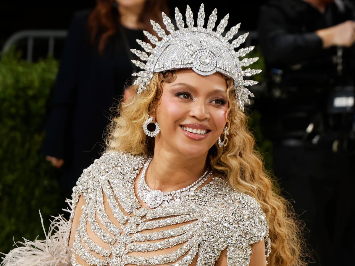 Beyoncé lanza por sorpresa 'Morning Dew (Donk)': ¿una pista de su 'Act III' o un regreso a la era 'B'Day'?