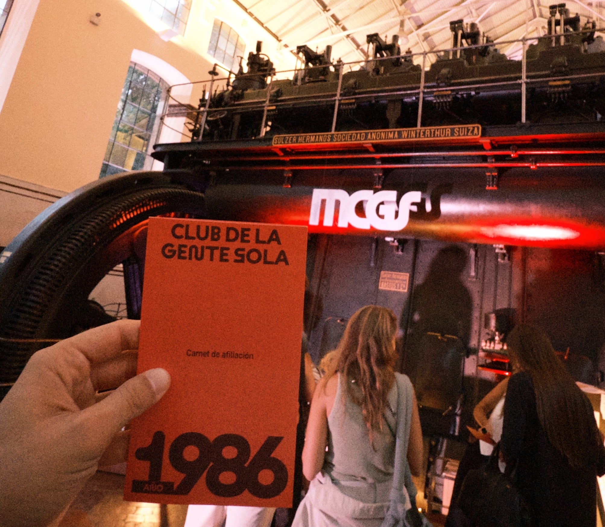 Arde Bogotá y la presentación de Manufacturas del Club de la Gente Sola