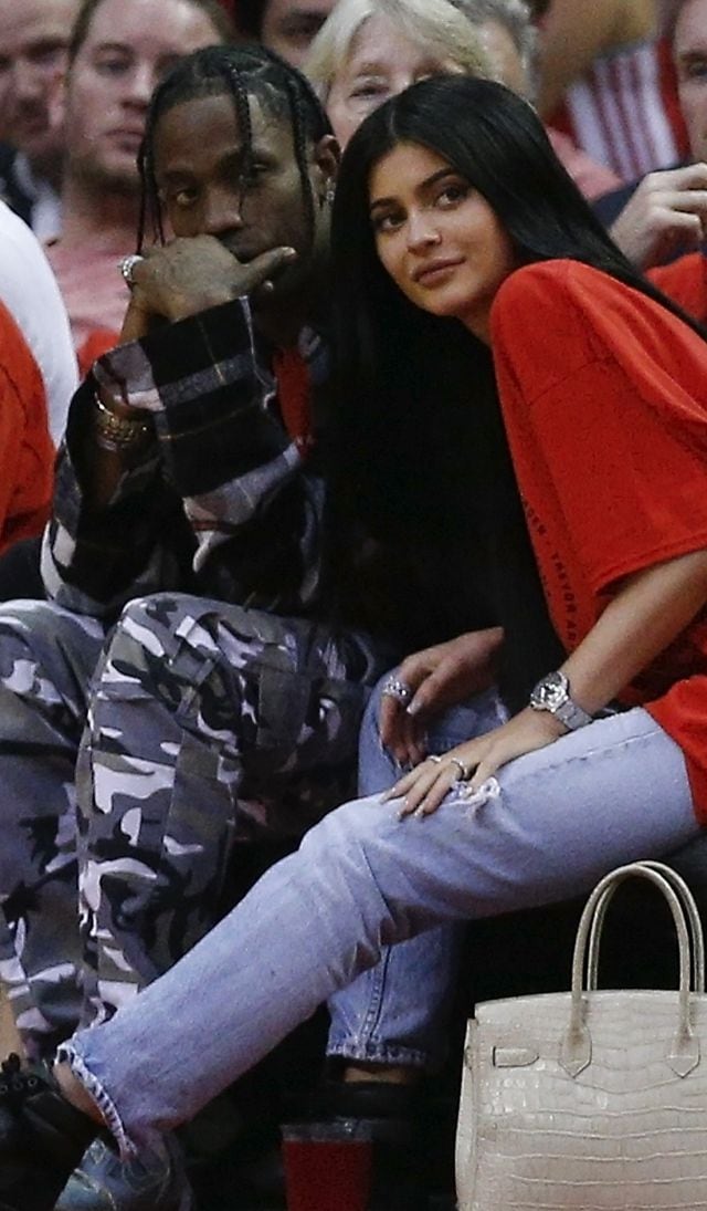 En abril Kylie Jenner y Travis Scott ya iban juntos a ver basket.