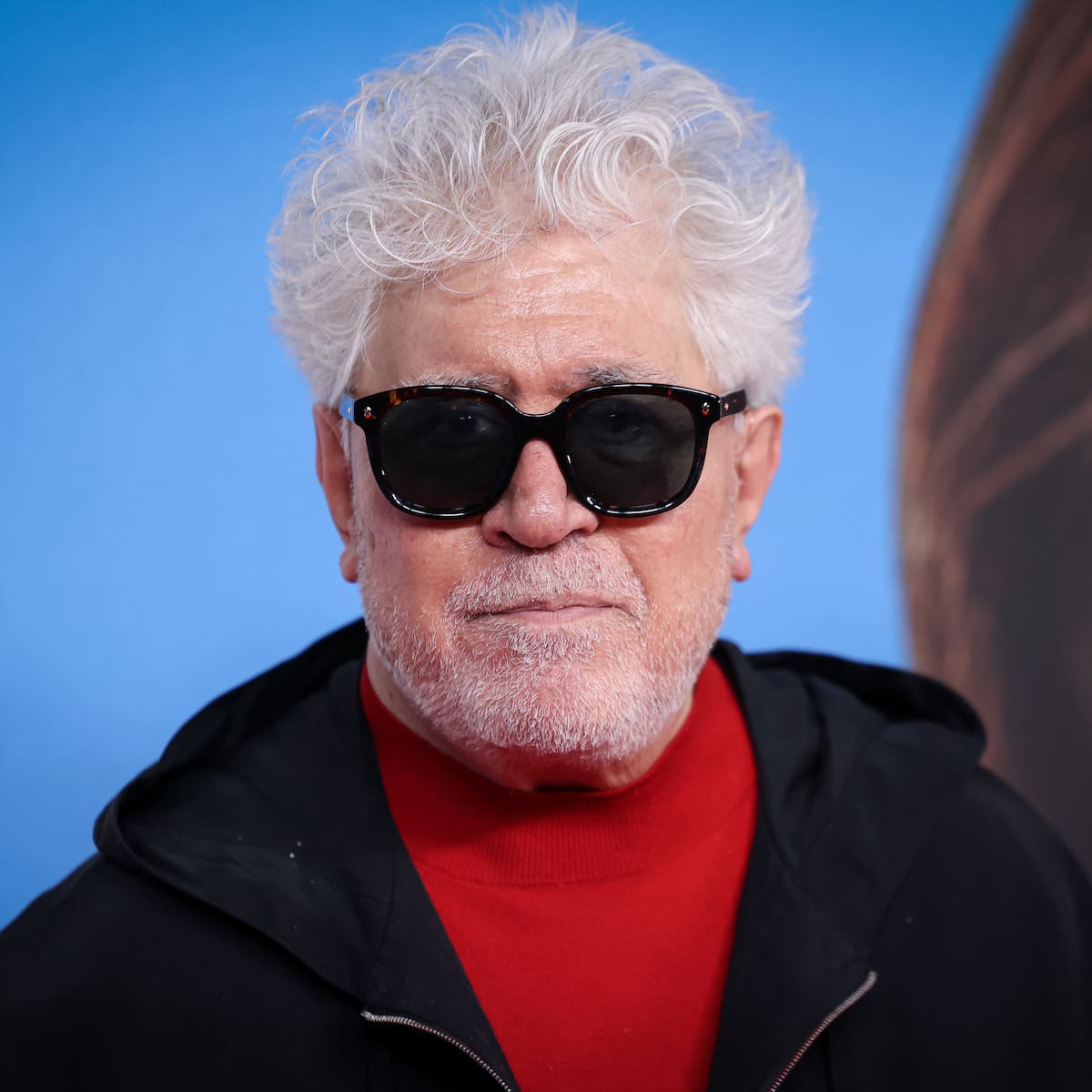 Pedro Almodóvar, neurociencia, romantasy, manosfera o ‘Lies of P’, en las novedades literarias que llegan para estas vacaciones