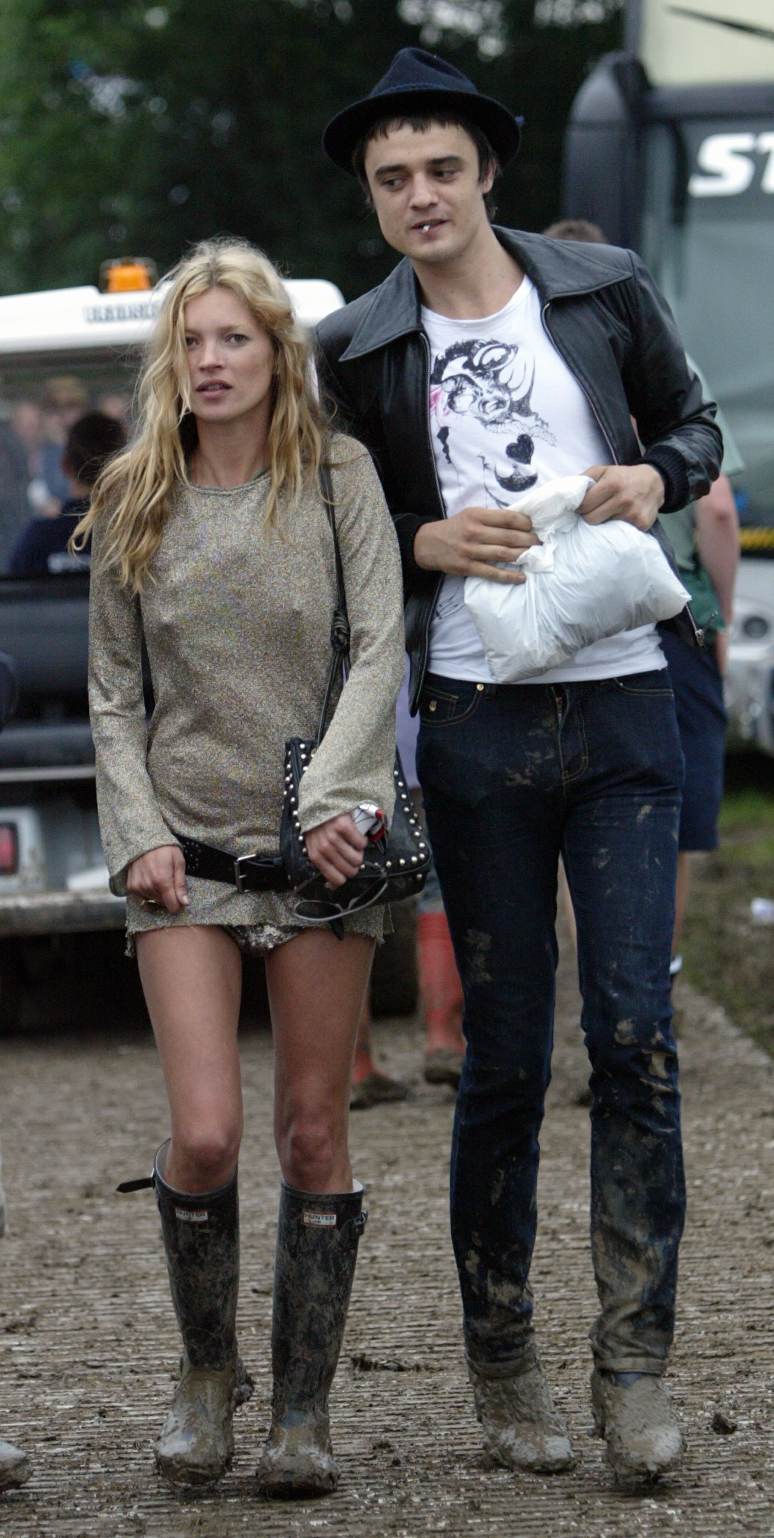 Kate Moss y Pete Doherty en el Glastonbury Festival en 2005.