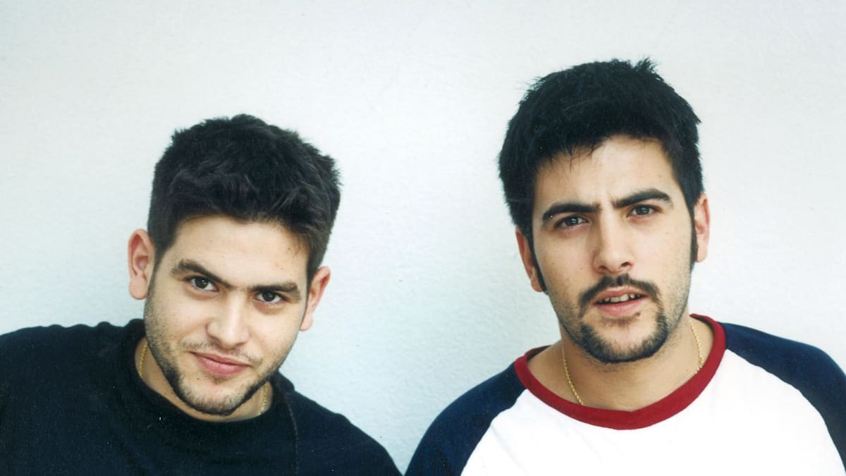 'Bicho raro', la canción que dió origen a dos clásicos de Estopa y que renace tres décadas después