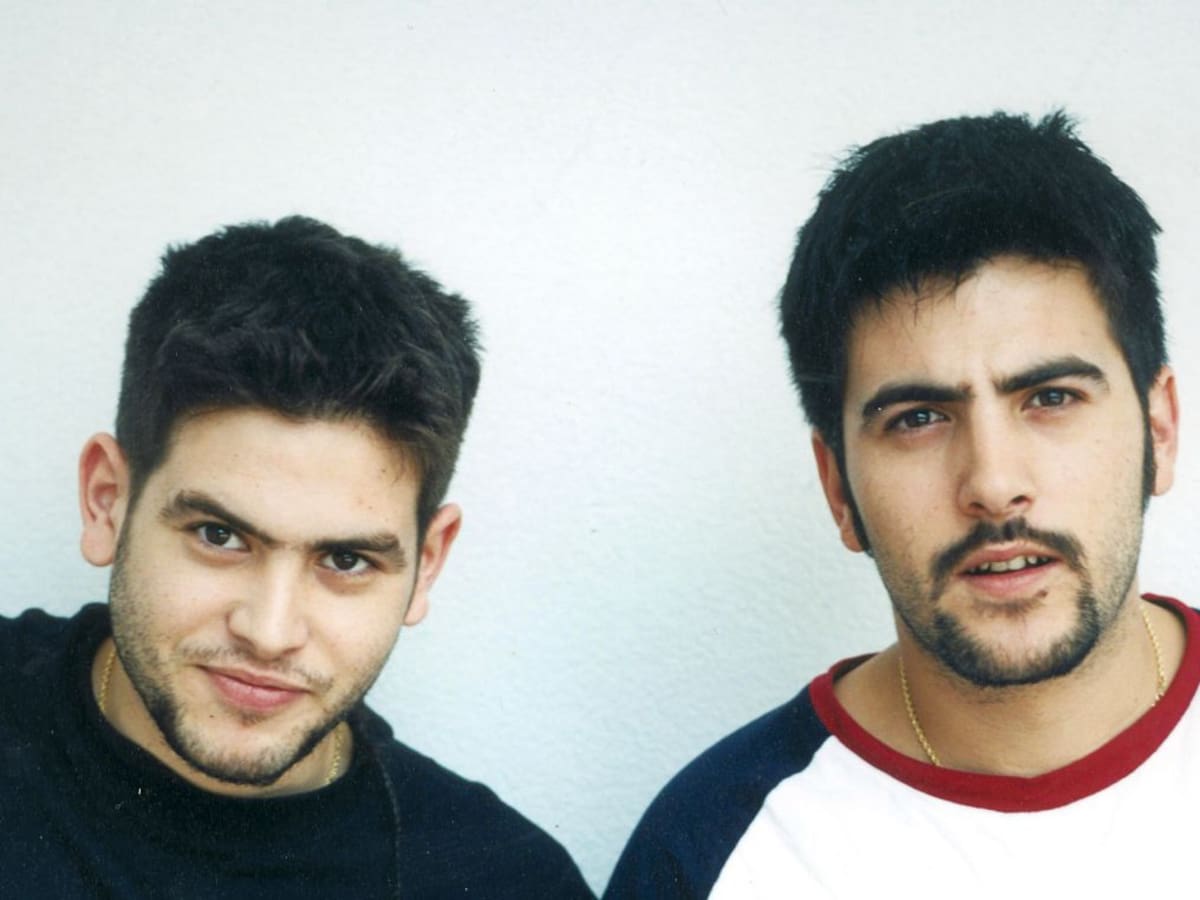 'Bicho raro', la canción que dió origen a dos clásicos de Estopa y que renace tres décadas después