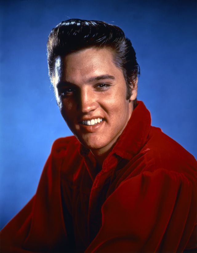 Retrato del cantante y actor Elvis Presley.