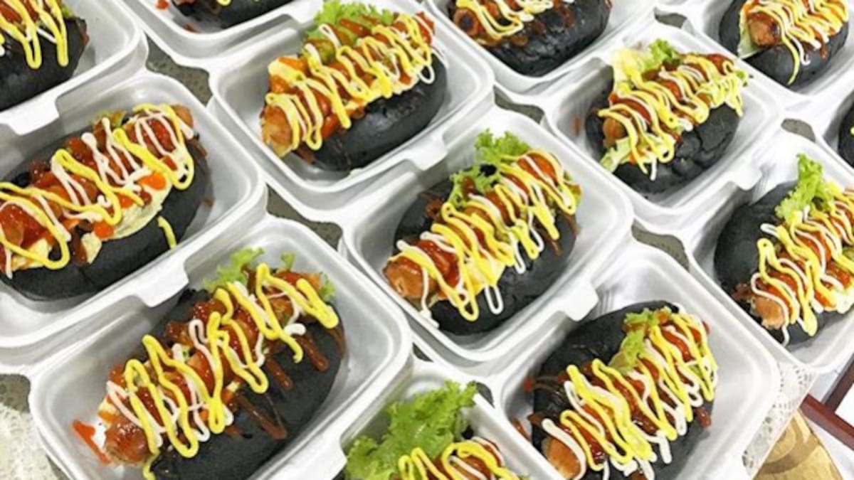 La comida teñida de negro vuelve locos a los 'foodies'