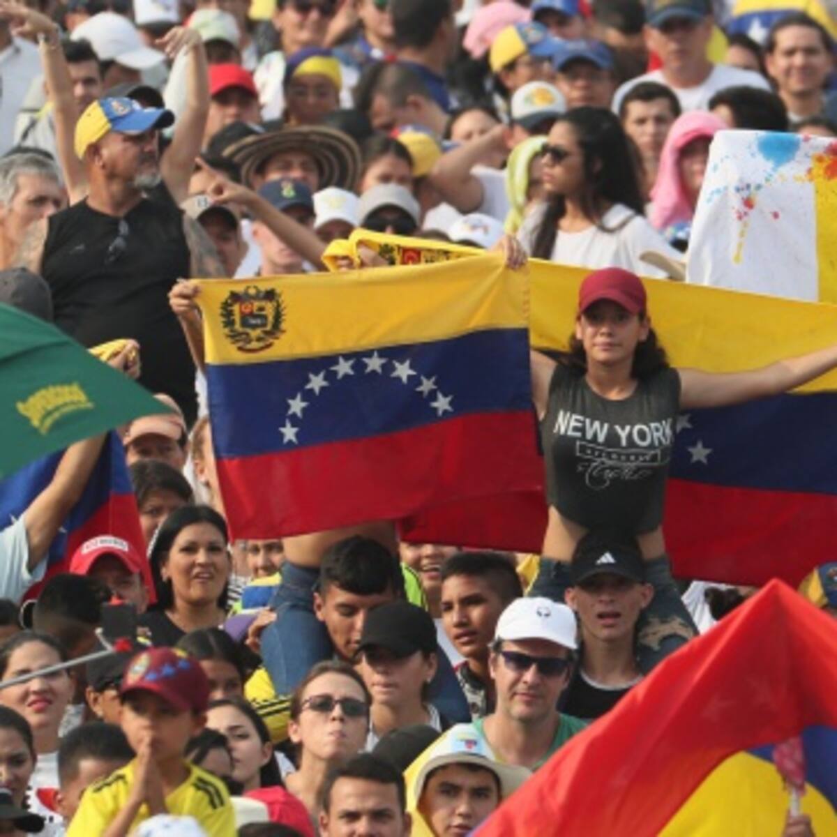 Miles de voces se unen en un grito de libertad en el Venezuela Aid Live