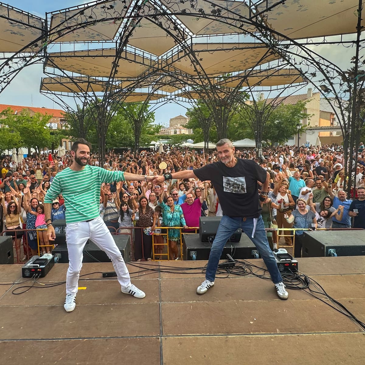 La Clássica Fiesta Ochentera conquista Sonseca en una tarde inolvidable junto a Fernandisco y Jorge Sánchez