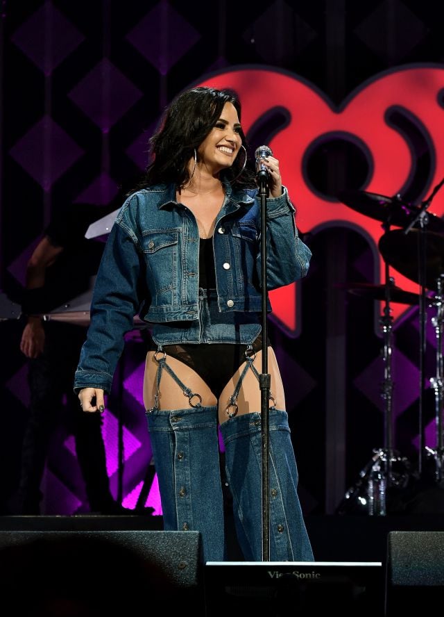 ¿Te pondrías los vaqueros de Demi Lovato?