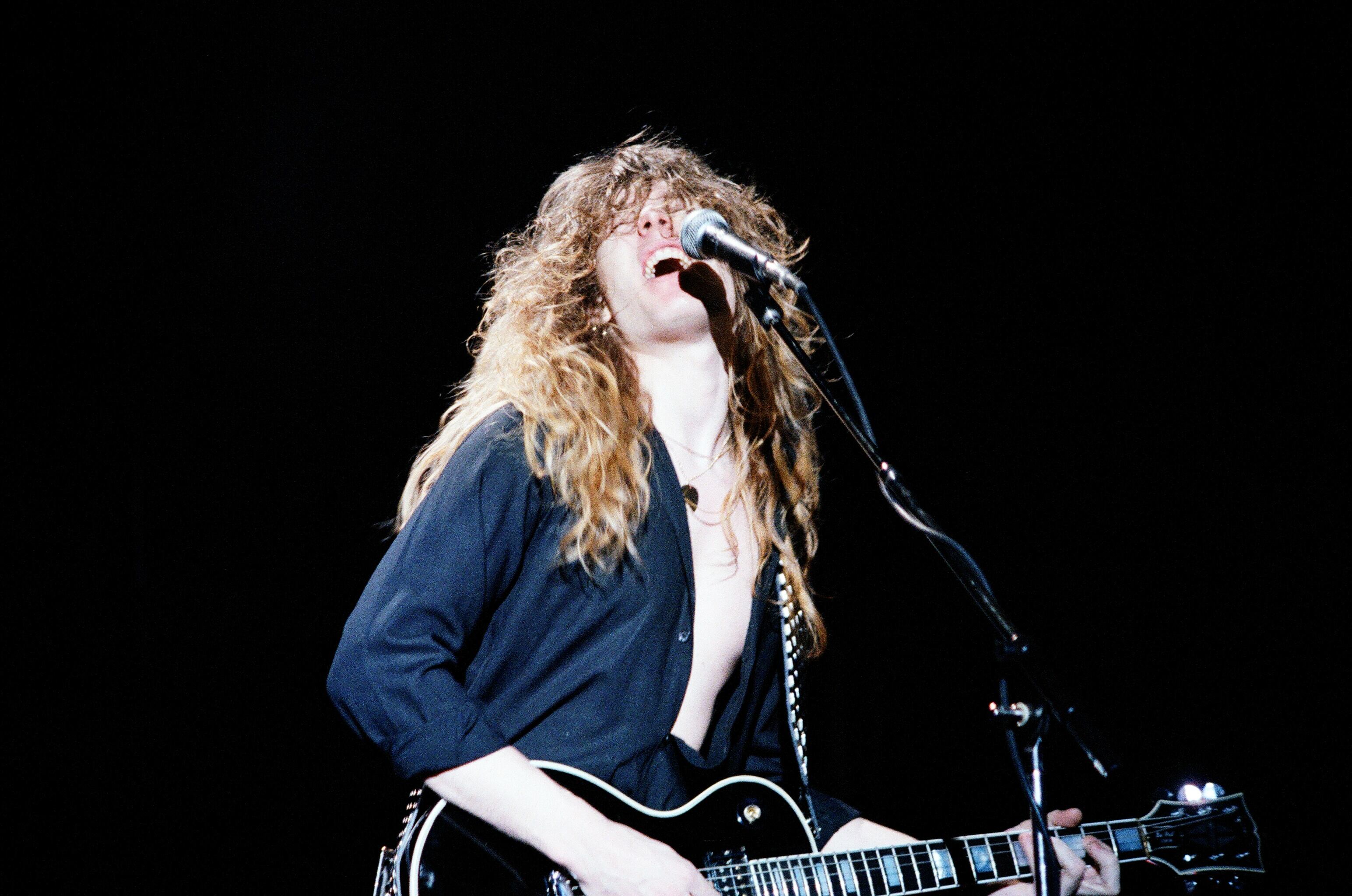 John Sykes de Thin Lizzy en1983 en Londres, Reino Unido.