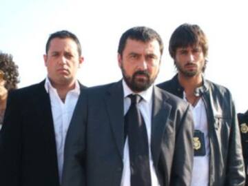 Nacidos en los 90, ¿sabéis quién cantaba la sintonía de vuestra serie favorita?