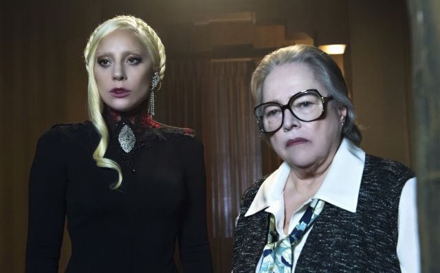 Lady Gaga y Kathy Bates, Condesa y empleada en &#039;American Horror Story: Hotel&#039;.