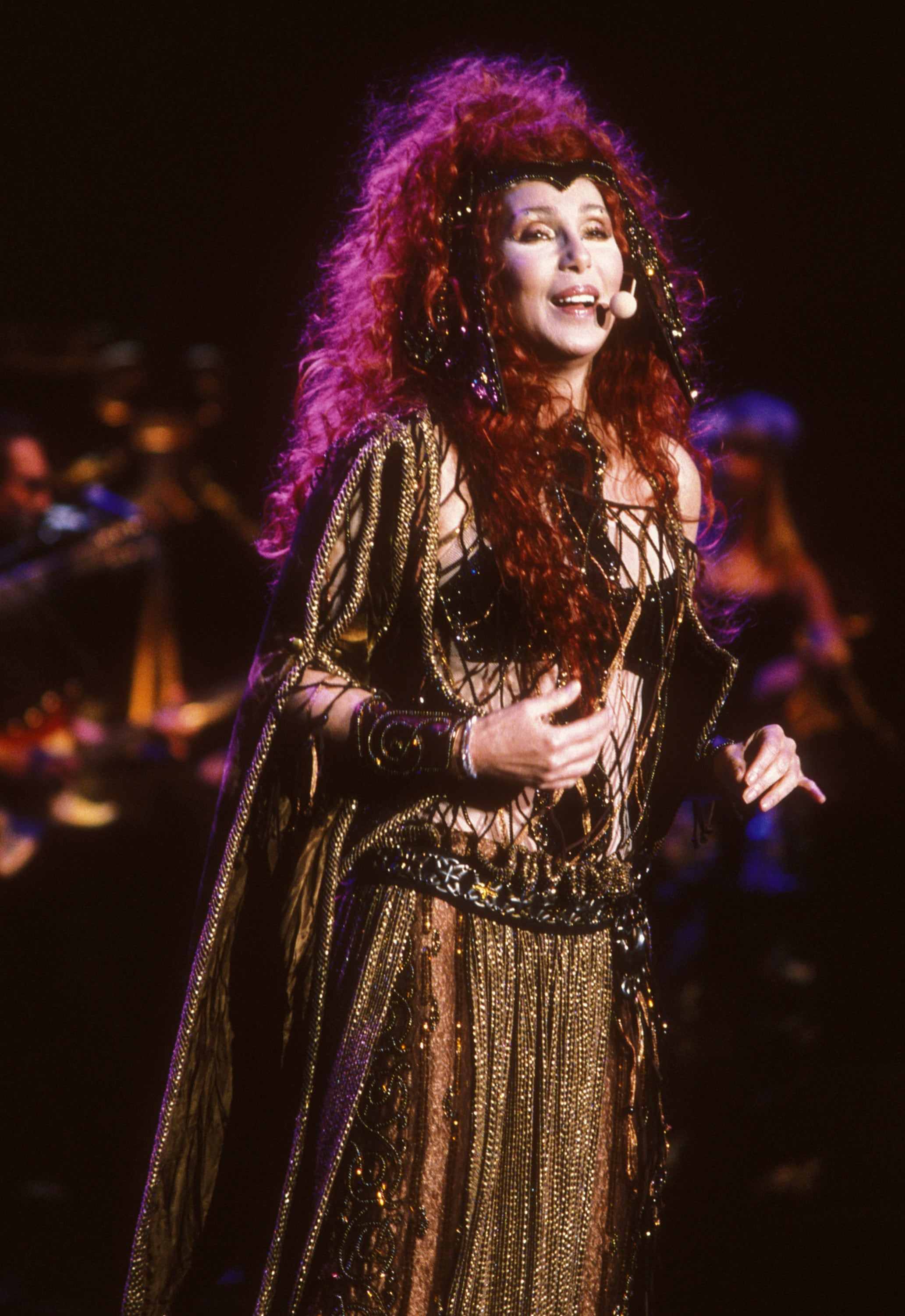 Cher durante una de sus actuaciones en su &#039;Do You Believe? Tour&#039; en 1999.