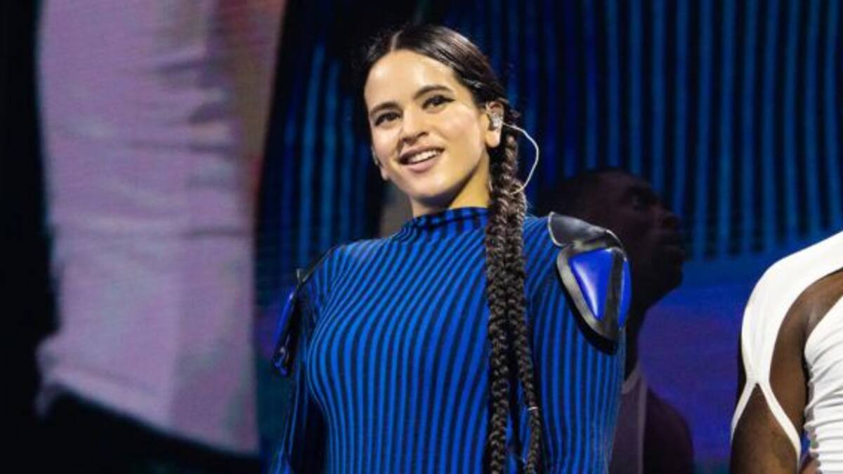 Rosalía habló sobre Shakira en su concierto en Bogotá