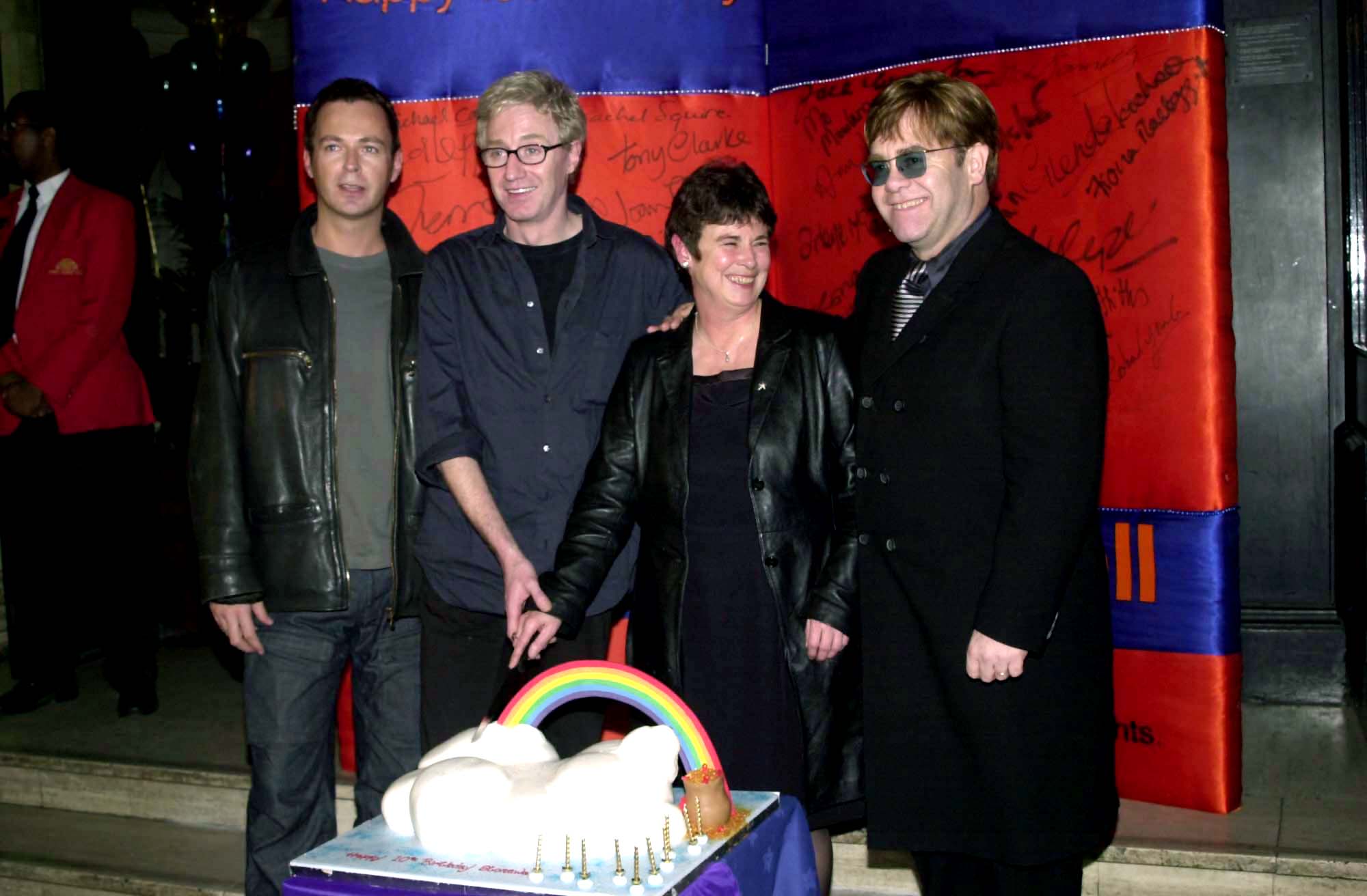 Julian Clary, Paul O&#039;Grady, Angela Mason y Elton John,