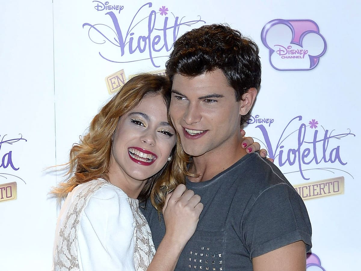 ¿Habrá reunión de 'Violetta' en la gira de Tini por España? Diego Dominguez nos cuenta si han hablado de cantar juntos en 'Futttura'