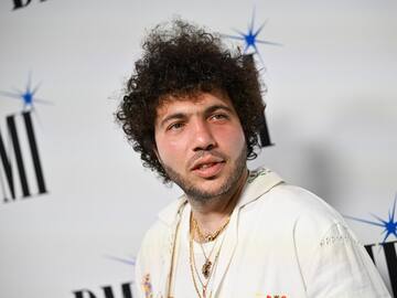 Estos son los 8 secretos de Benny Blanco para haberse convertido en uno de los hombres vivos más sexis de 2024