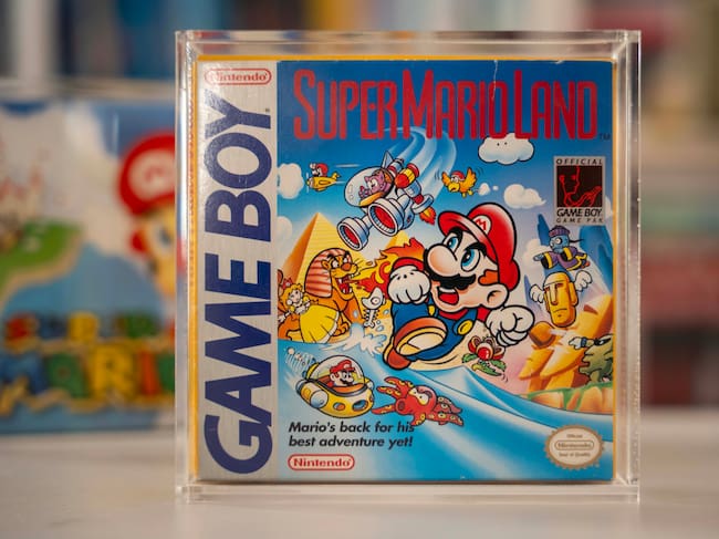 La magia del metacrilato convierte tus videojuegos en piezas de museo.