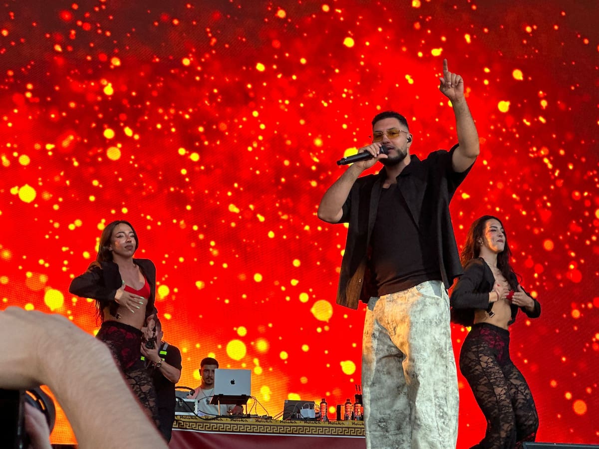 Lola Índigo lanza 'La Bruja, la Niña y el Dragón' en vivo con colaboraciones con Estopa, Nena Daconte y David Bisbal