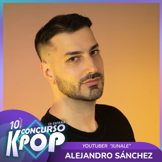 Alejandor Sánchez, presentador del Concurso de K-Pop en España