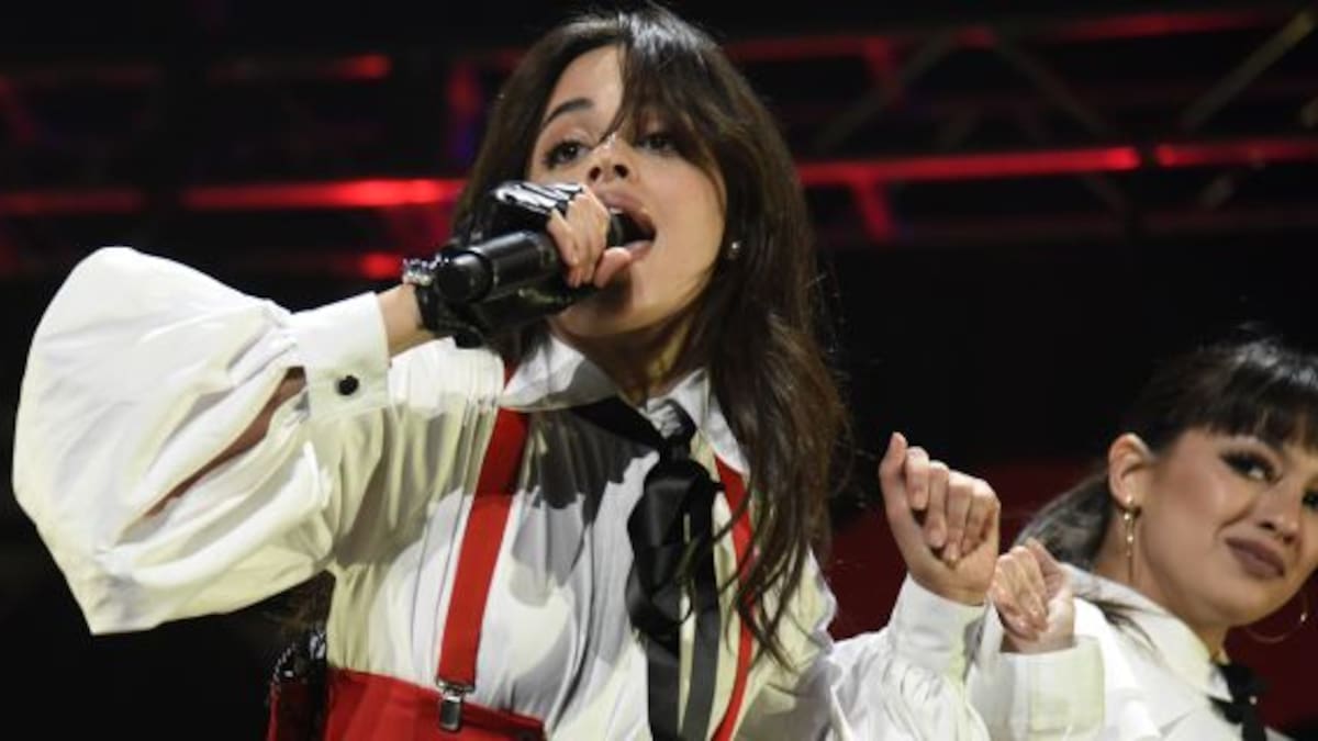 ¡Se le vio todo! El descuido de Camila Cabello sobre el escenario