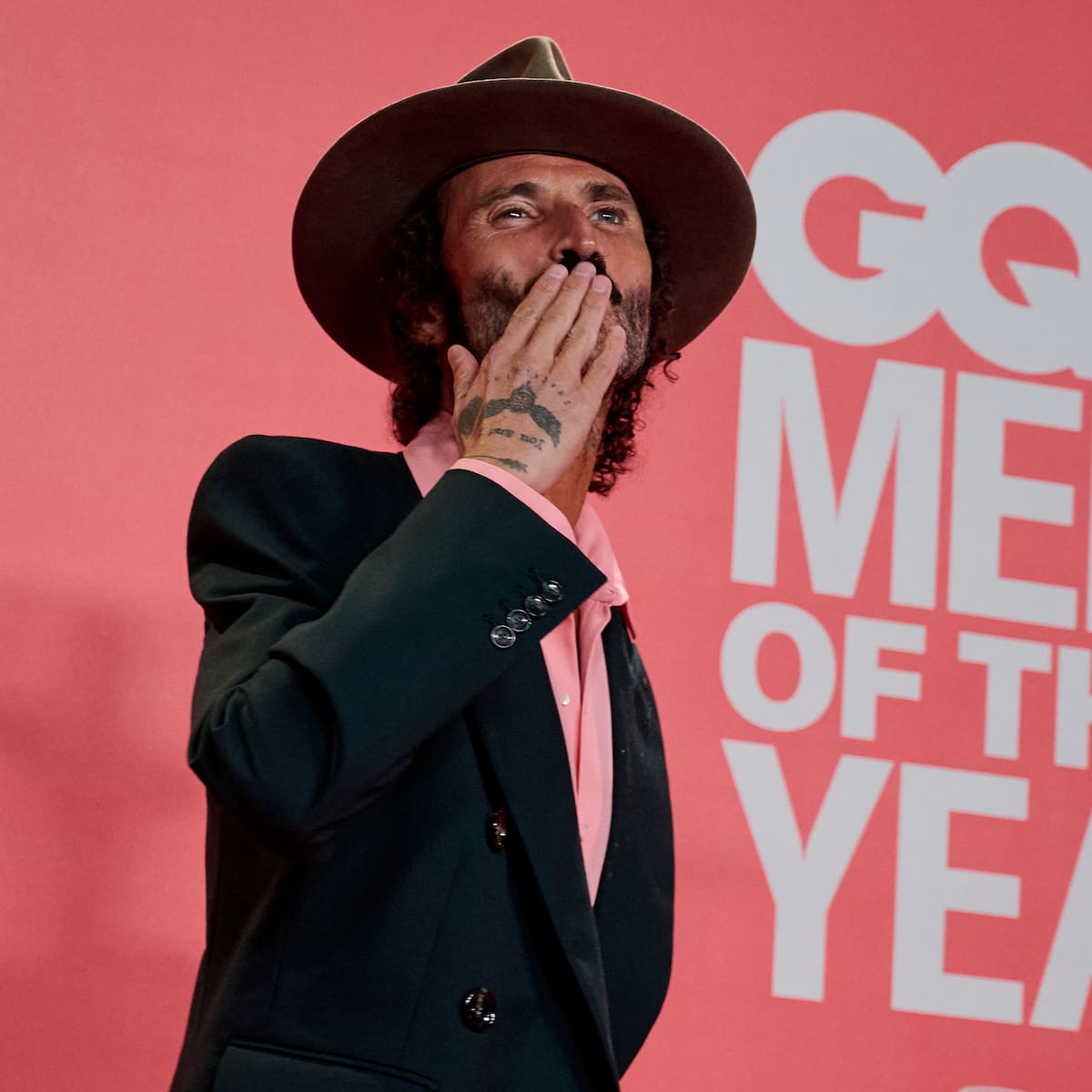 Leiva anuncia su retirada temporal de los escenarios tras su próxima gira: "La vida real es la de casa"