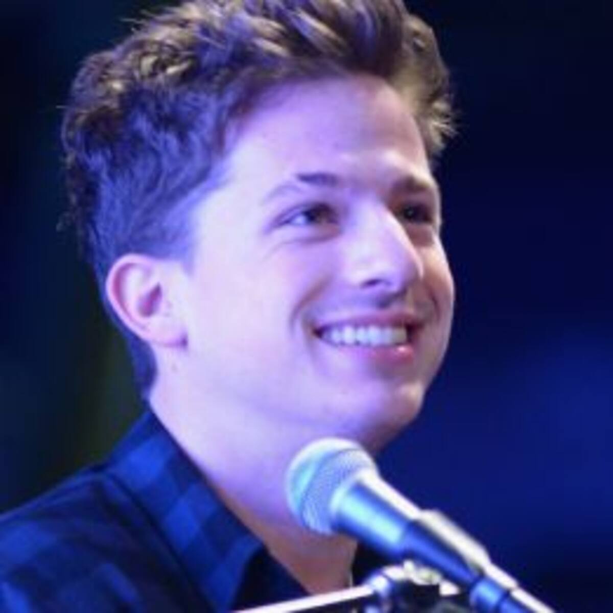 Charlie Puth insultó a Justin Bieber en su show