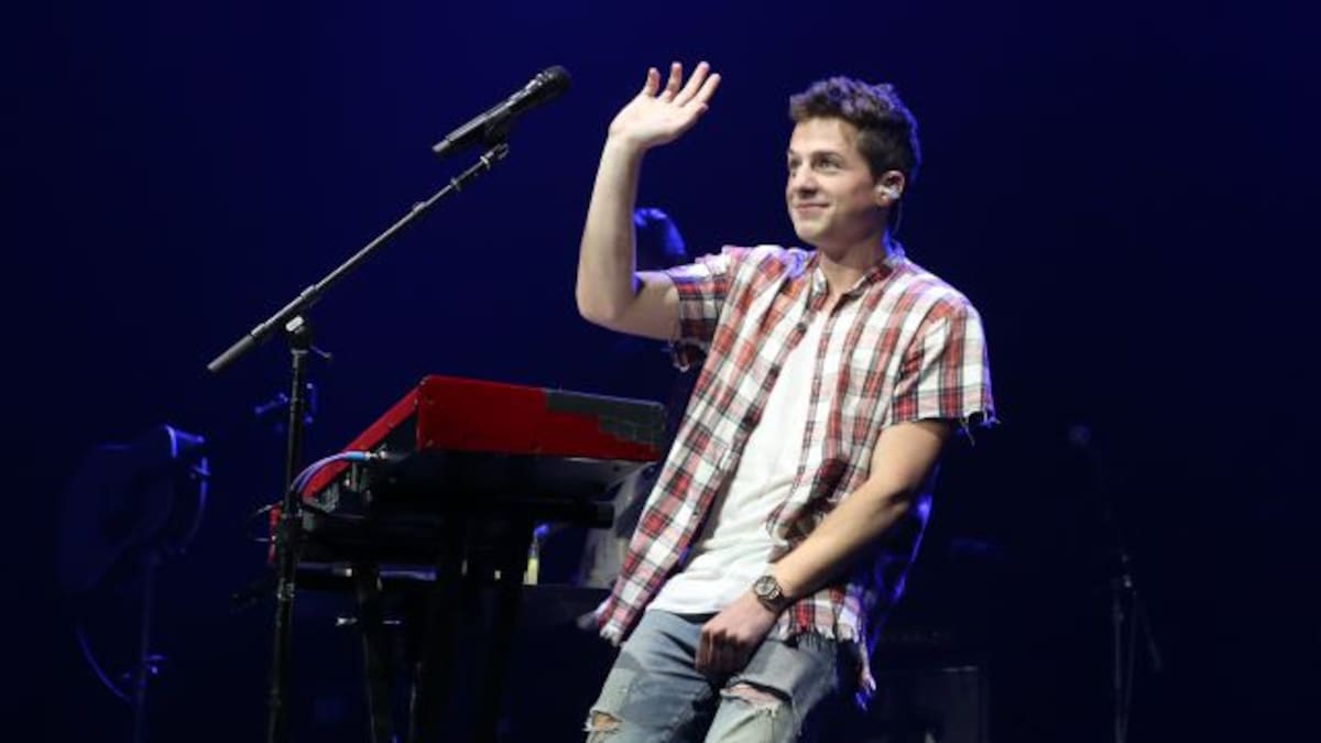 Charlie Puth vomitó en televisión