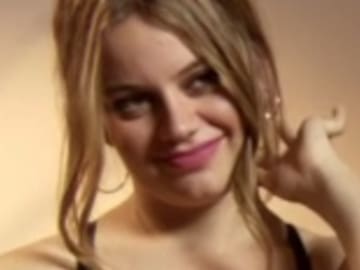 La chica que ha buscado el amor en todos los programas de Mediaset