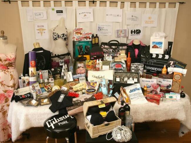 La 'bolsa de regalos' para algunos nominados de los Oscar en 2007.