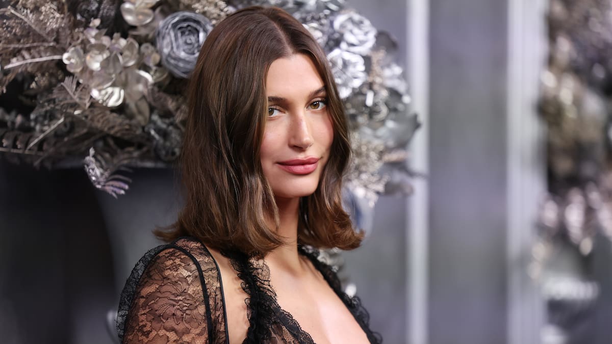 Hailey Baldwin y su bebé eligen su música favorita de Justin Bieber